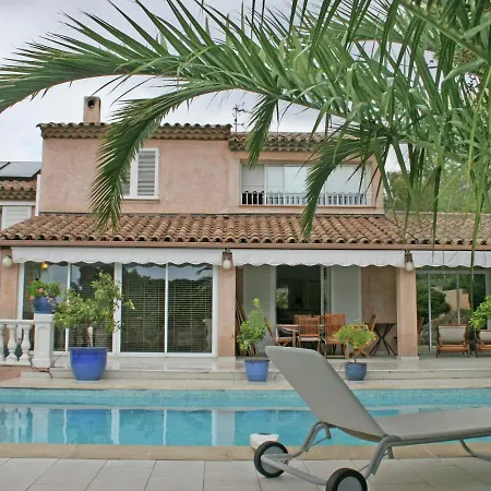 Luxurious In Rapha L With Jacuzzi 펜션 Saint-Raphaël